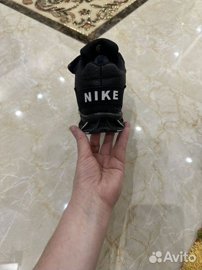 Кроссовки утепленные