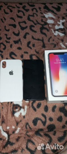 iPhone X, 64 ГБ