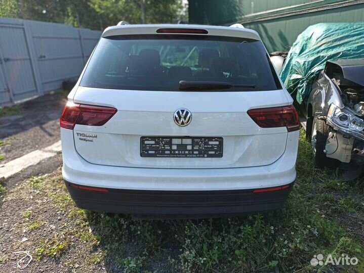 Volkswagen Tiguan 1.4 AMT, 2018, битый, 66 586 км