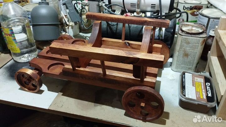 Декоративная тележка, подставка под бочонок