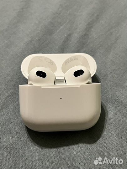 Наушники AirPods 3-го поколения