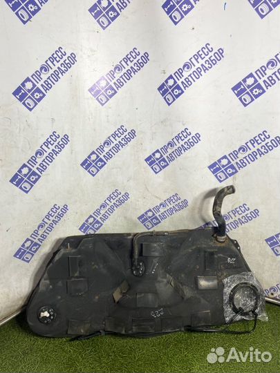 Бензобак Toyota Mark X седан 2.5 4GR 2009