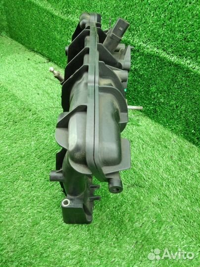 Коллектор впускной Audi A4 8E 2.0t 4046