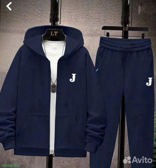 Спортивный костюм