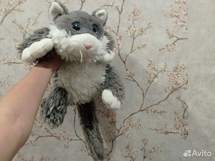 Плюшевая игрушка котик
