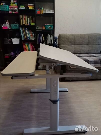 Растущая парта и стул