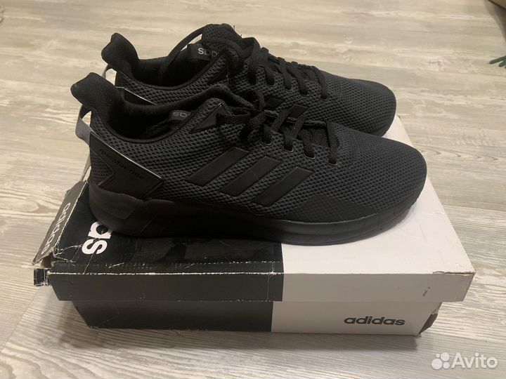 Кроссовки adidas