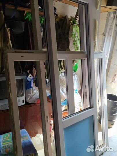 Балконная дверь с окном