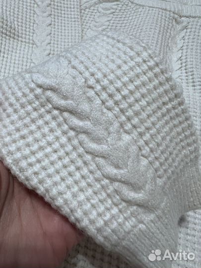 Свитер женский