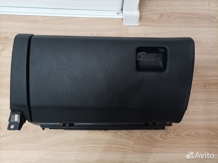 Бардачок для Toyota Harirrer