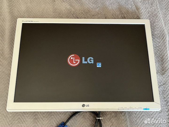Монитор LG Flatron 2042 20’’
