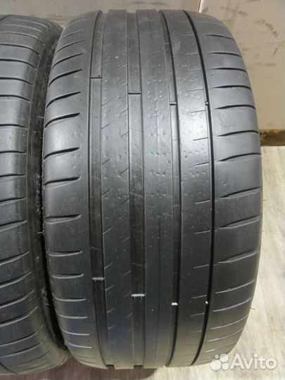 Michelin Pilot Sport 4 245/40 R18 93Y