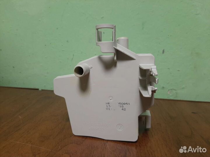 9050951 Водяной контейнер пара Miele WMV 960 WPS