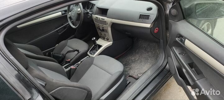 Opel Astra GTC 1.6 МТ, 2008, 240 000 км