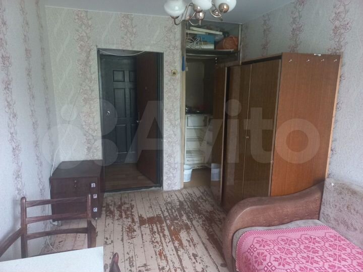 Комната 12 м² в 8-к., 3/5 эт.