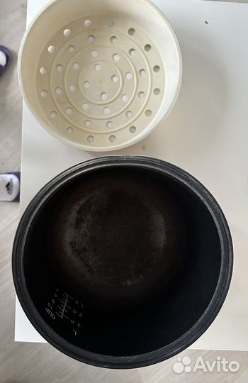 Мультиварка Redmond