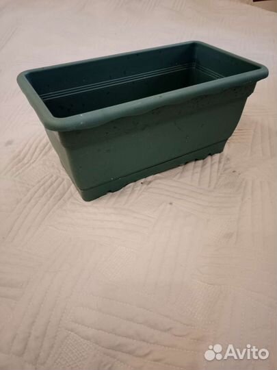 Пластиковый ящик для цветов