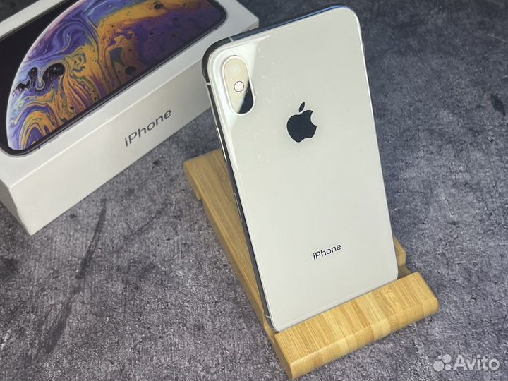 iPhone Xs, 64 ГБ