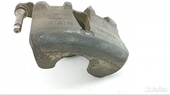 Суппорт передний левый Toyota Camry SXV20 5SFE