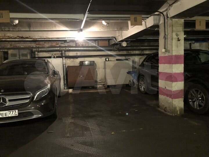 Машиноместо, 18 м²