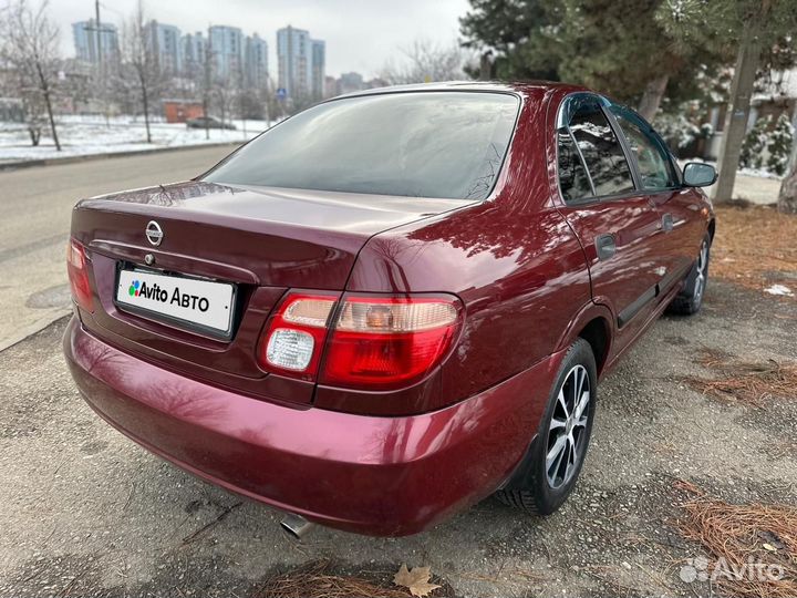 Nissan Almera 1.5 МТ, 2003, 197 000 км