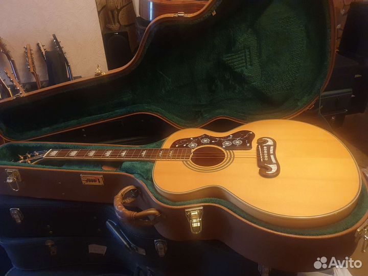 Акустическая гитара Epiphone EJ-200