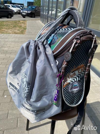 Рюкзак школьный новый