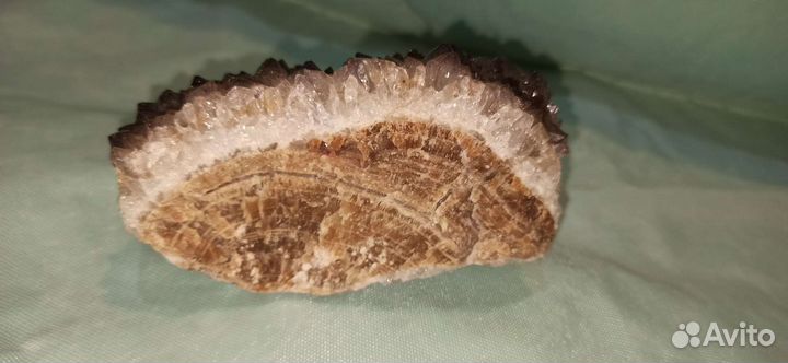 Друза горного хрусталя