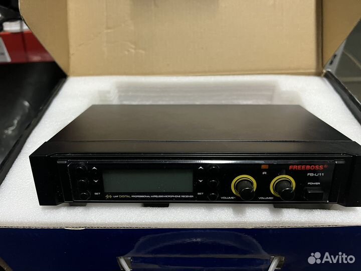 Радиомикрофон Shure двойная радиосистема