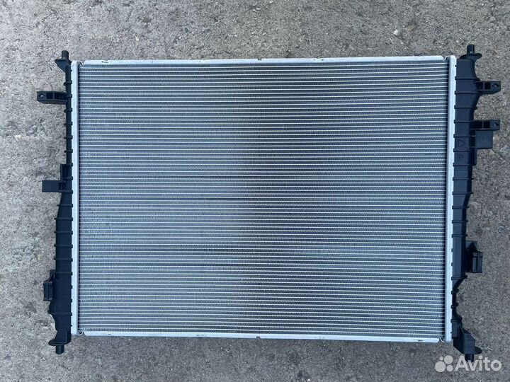 Радиатор охлаждения Jac J7