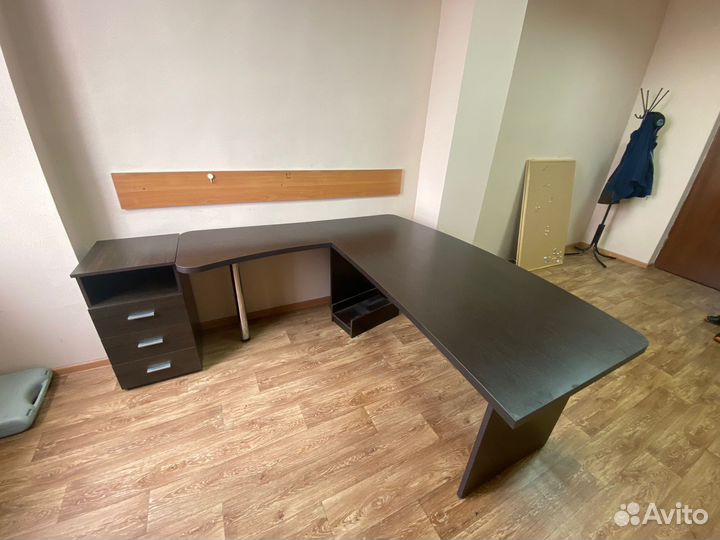 Офисная мебель