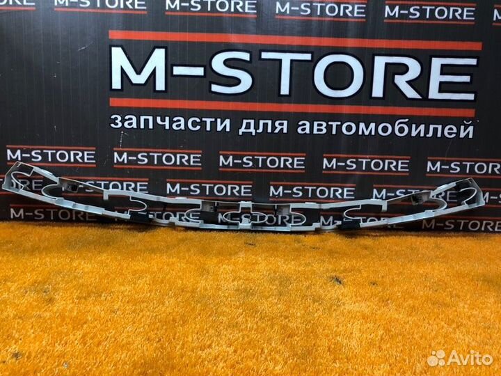 Крепление бампера заднее Bmw X3 E83 M54B25