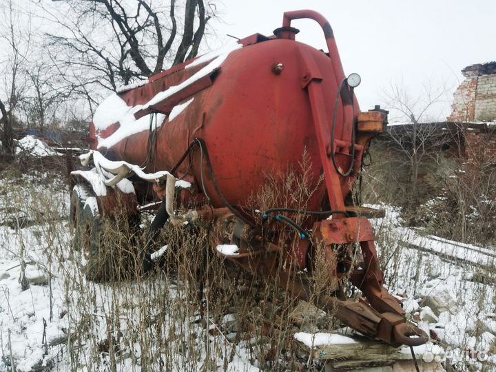 Разбрасыватель удобрений БобруйскАгромаш МЖТ-Ф-11, 2012
