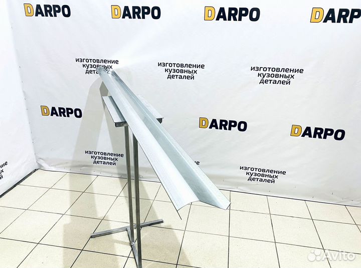 Пороги для Mazda MPV 1999-2006 (LW)