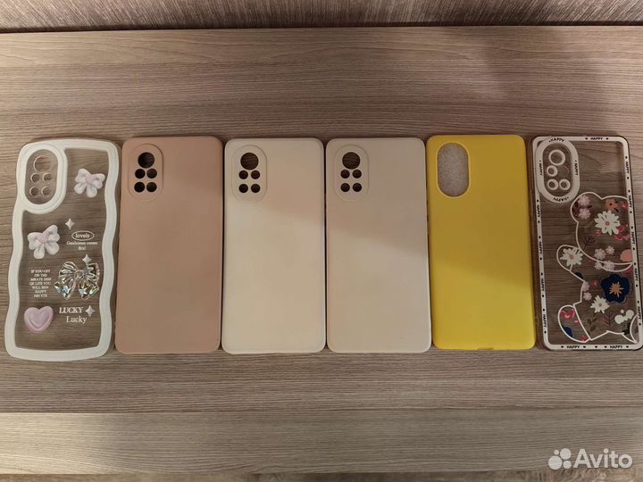 Чехлы на телефон Huawei Nova 8