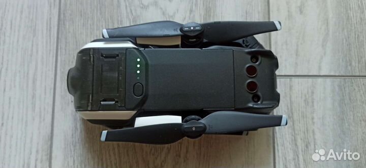 Квадрокоптер dji mavic air