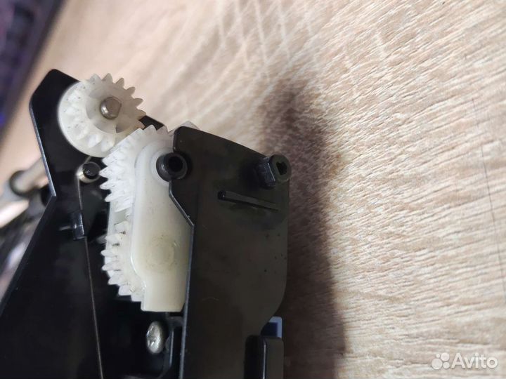 Коротрон в сборе RM2-6776 HP M609