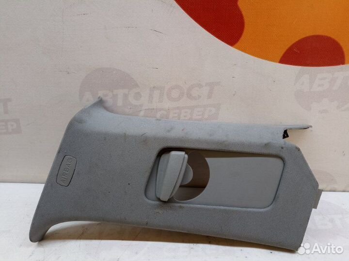 Обшивка стойки задняя правая Volkswagen Touareg 7L