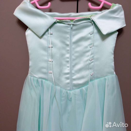 Платье нарядное