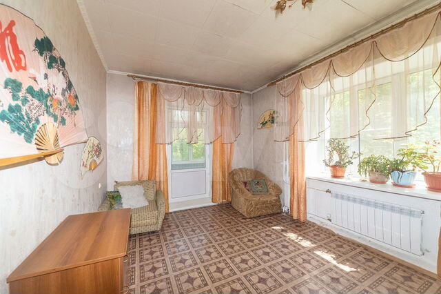 2-к. квартира, 54 м², 1/4 эт.