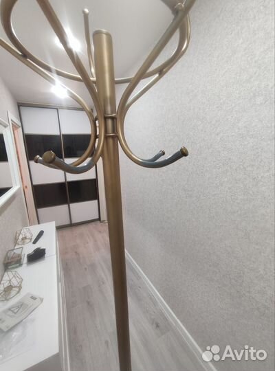 Вешалка напольная