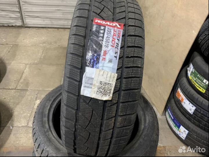 RoadX RX Frost WU01 235/45 R18 98H