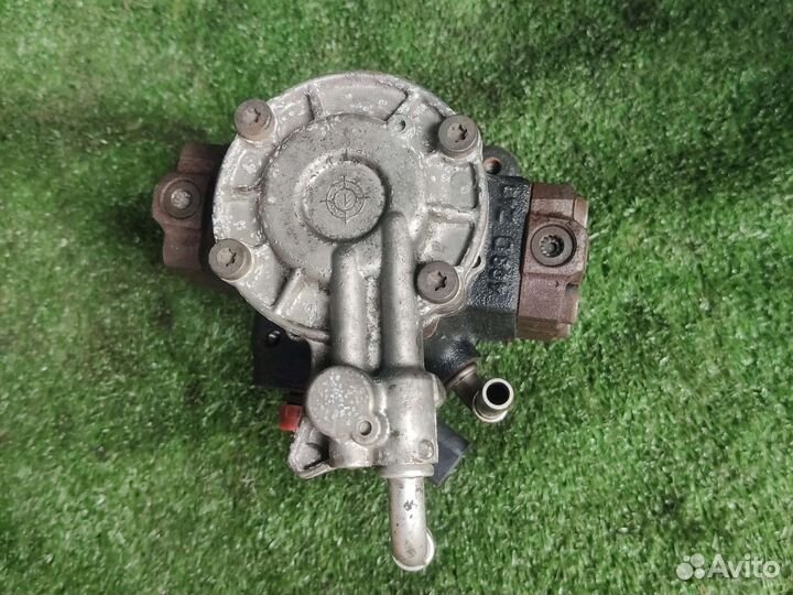 Насос тнвд Volkswagen Golf 6 1.6 CDI