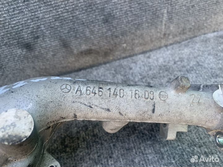 Трубка EGR Mercedes W211 211 W204 204 A6461401608