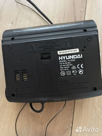 Радиочасы будильник hyundai h-1504