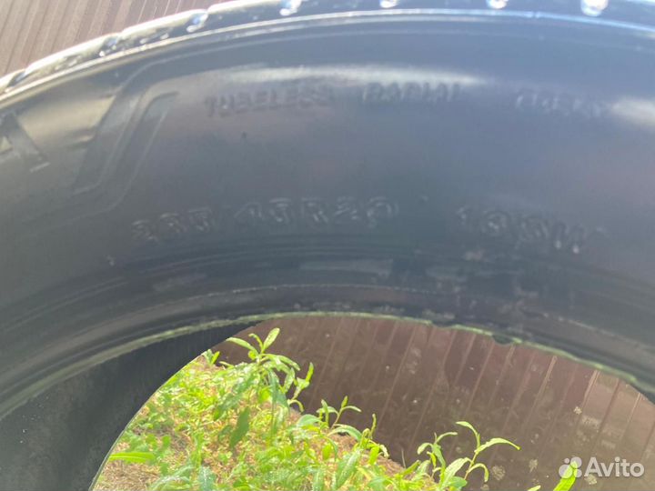 Bridgestone Alenza 001 285/45 R20