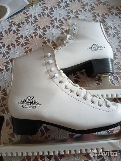 Коньки фигурные