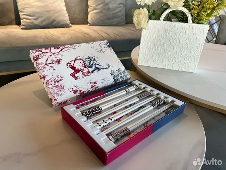 Палочки для еды Christian Dior