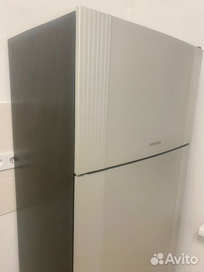 Холодильник siemens KG39NXW15R