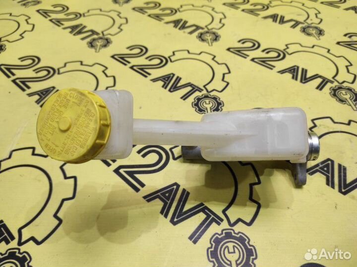 Главный тормозной цилиндр Nissan Primera TP12